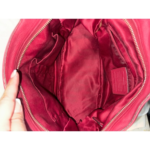 COACH-Park Pebbled Leather Carrie Tote/Shoulder Bag- Berry color - Picture 5 of 10